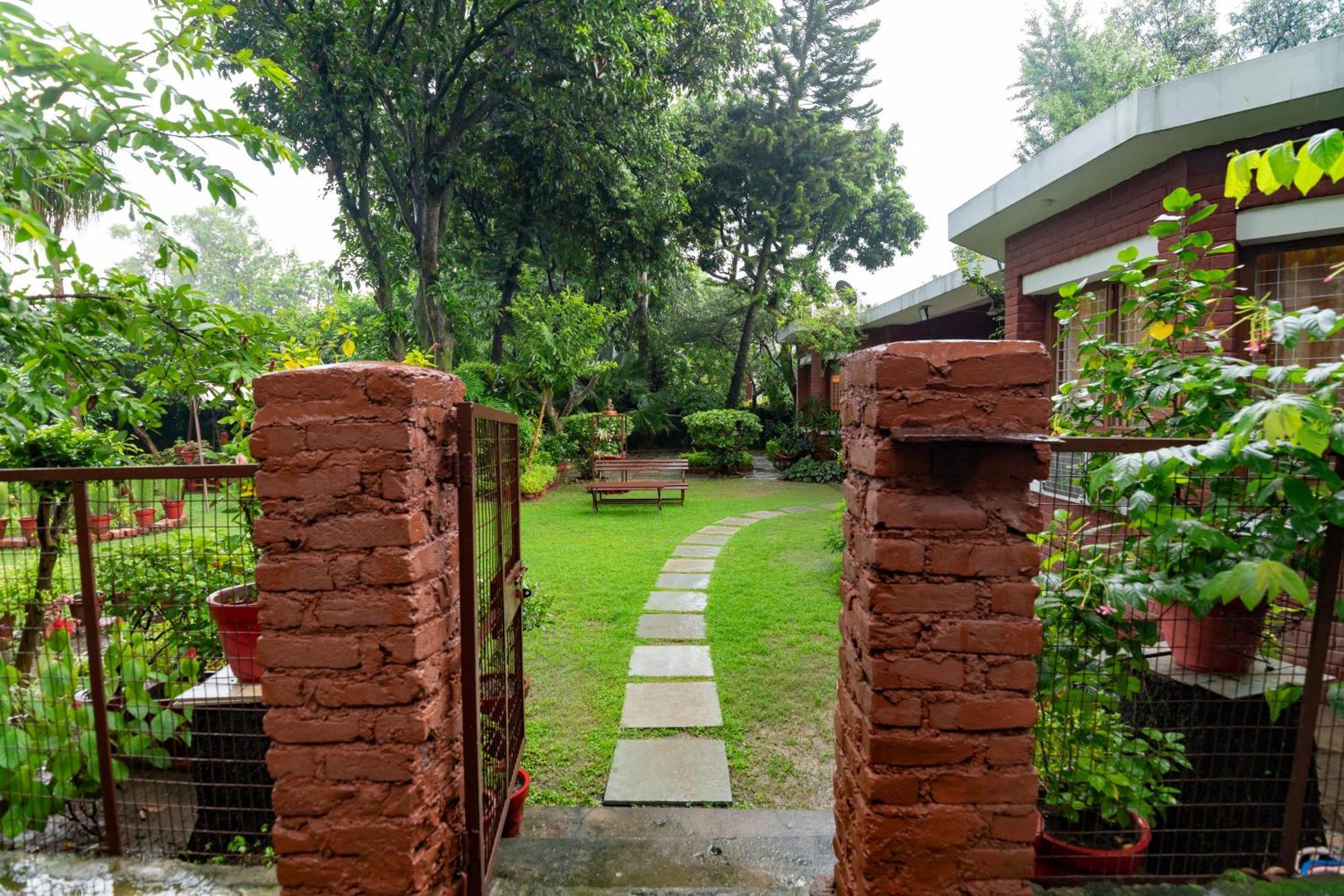 Saffronstays Doon Garden Villa - Near Doon School And Mall Road Дехрадун Экстерьер фото