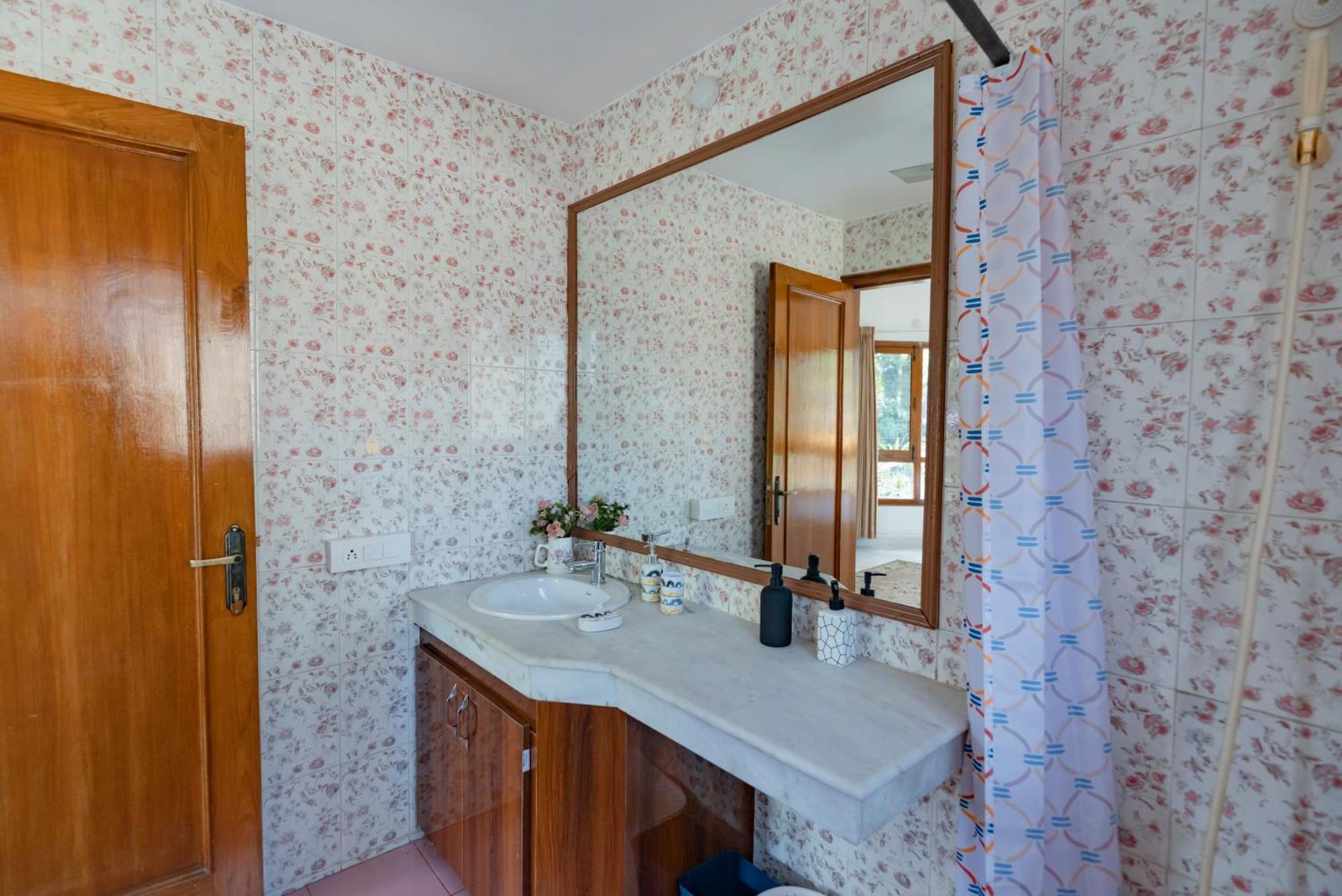 Saffronstays Doon Garden Villa - Near Doon School And Mall Road Дехрадун Экстерьер фото