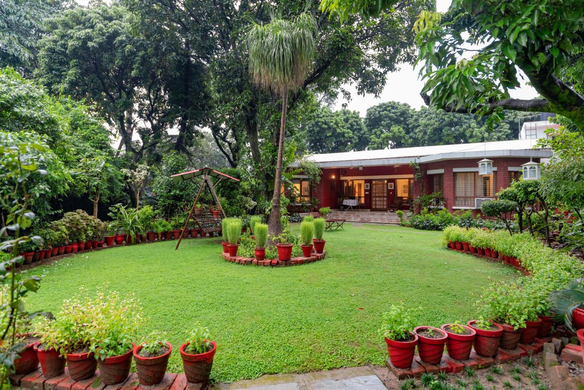 Saffronstays Doon Garden Villa - Near Doon School And Mall Road Дехрадун Экстерьер фото
